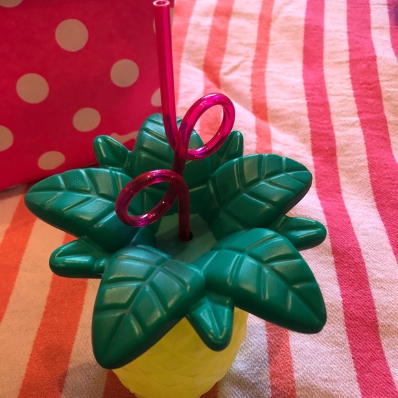 Pink pineapple cup! - Picture 3 of 3